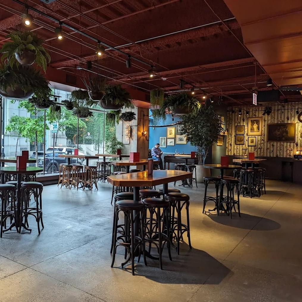 Flight Club Chicago Loop - social darts venue with strong non-alcoholic beer lineup