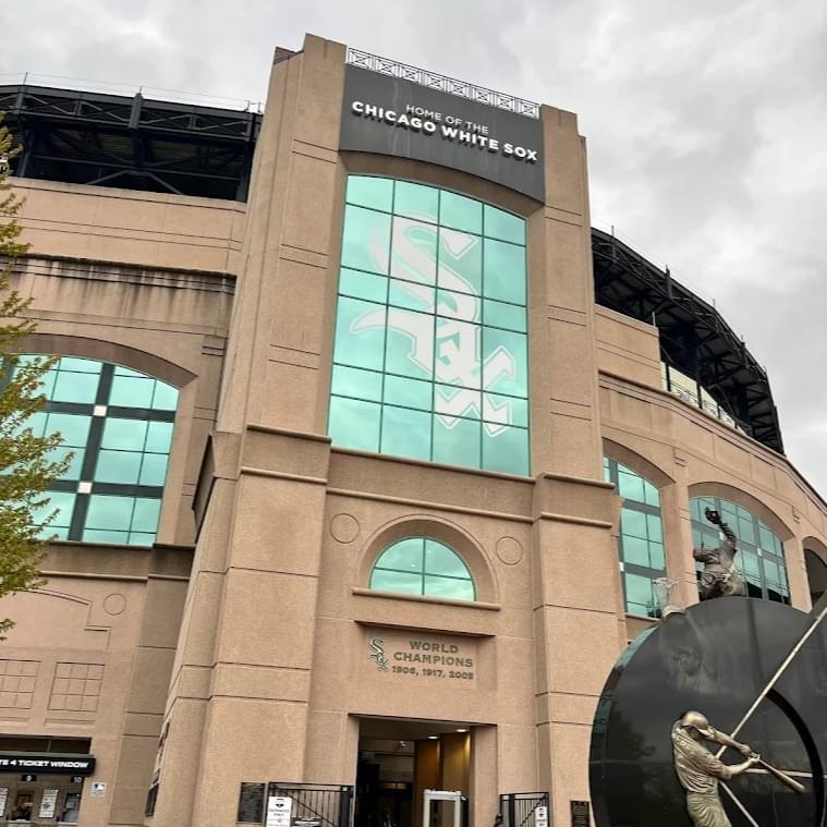 Rate Field Chicago - White Sox stadium with non-alcoholic beer options