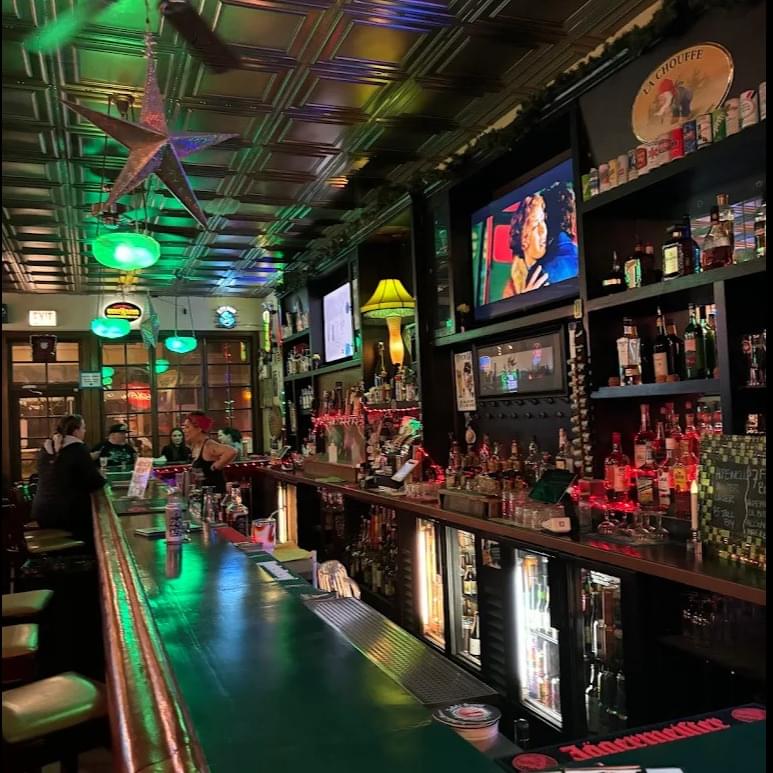The Green Lady Lakeview Chicago - 10+ non-alcoholic beers spanning wide range of styles