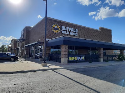 Buffalo Wild Wings Gril #428