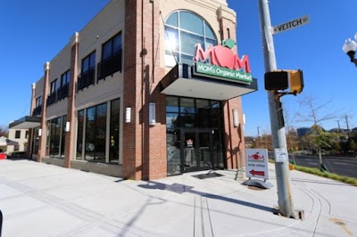 Moms Organic Market