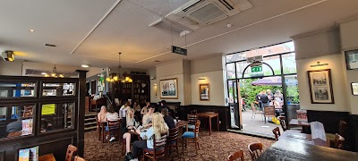 The Tollemache Inn (wetherspoon)