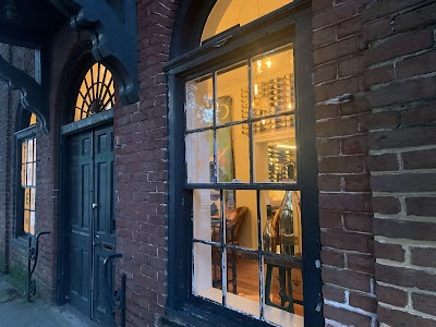 Tavern At Rainbow Row