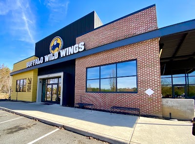 Buffalo Wild Wings Gril #3836