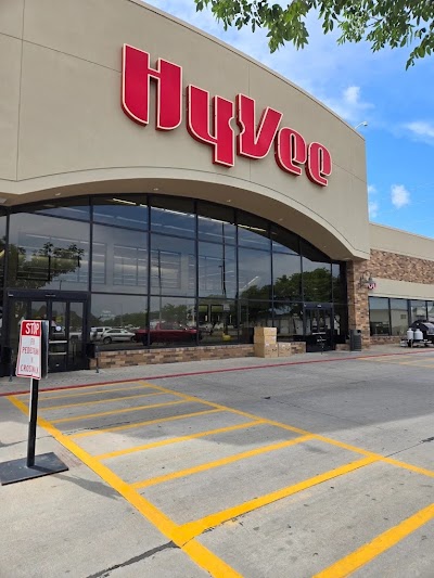 Hy Vee Food Store