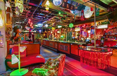 Uncle Ollies Penthouse