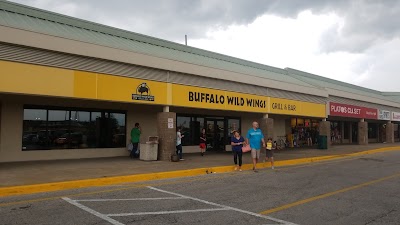 Buffalo Wild Wings Gril #32