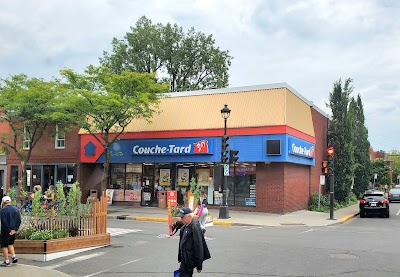 Couche Tard 225