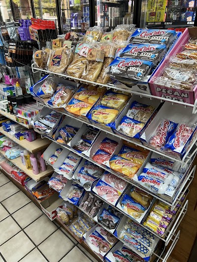 Valero Food & Laundromat
