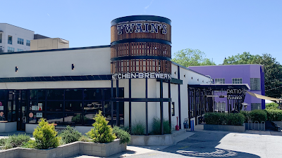 Twains Billiards & Tap