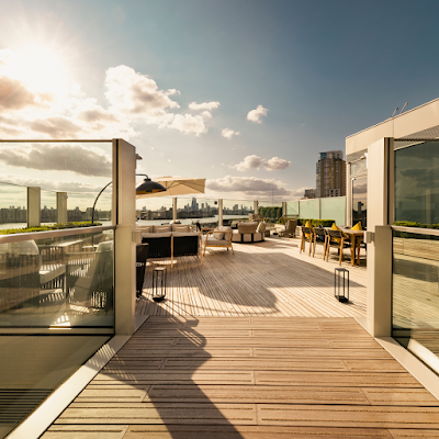 1 Newfoundland Place -floor 2 Lounge