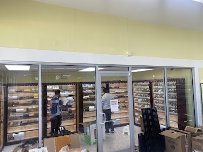 Discount Smokes & Spirits