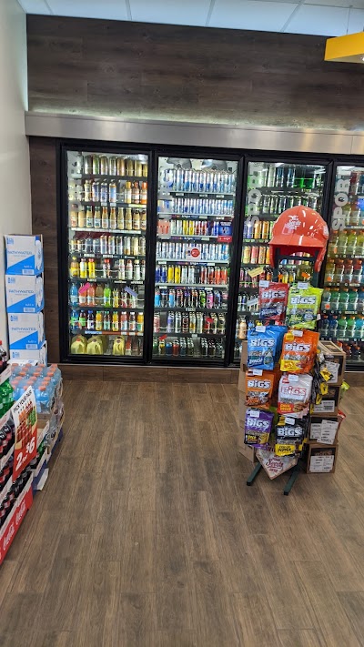 Corner Pantry #112 (cola)