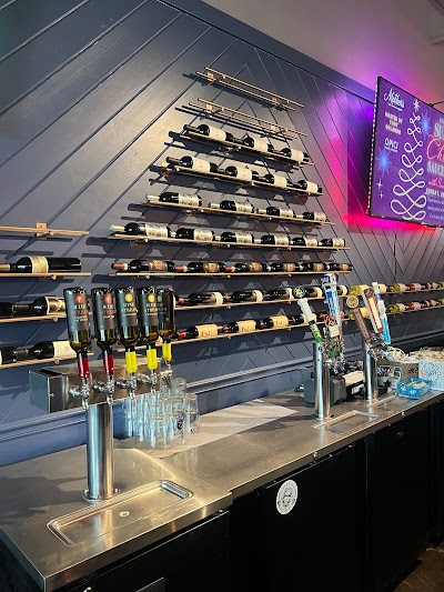 Snootys Social House