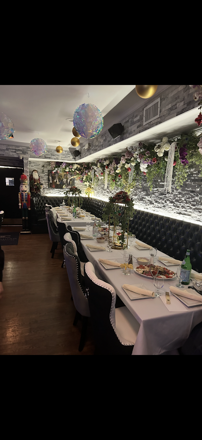 Nunzis American Bistro