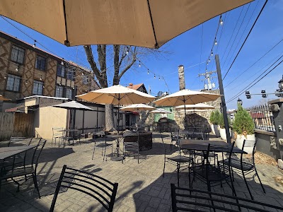 Downing Street Pour House