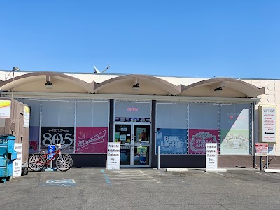 Holly Market
