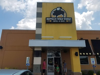 Buffalo Wild Wings Gril #235