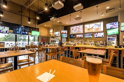 Buffalo Wild Wings Grill & Bar