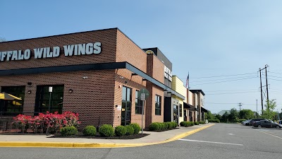 Buffalo Wild Wings Gril #3831