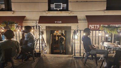 Arts & Crafts Beer Parlor