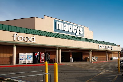 Maceys