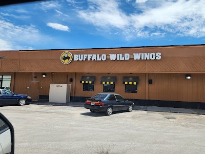 Buffalo Wild Wings Gril #596