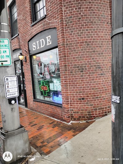 Wild Side Smoke Shop- Portland