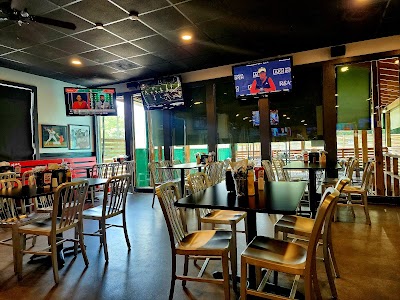 Heroes Sports Bar & Grille