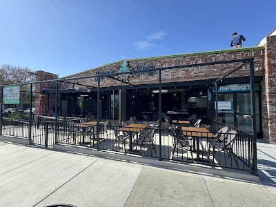 Seven Seas Bar & Grill