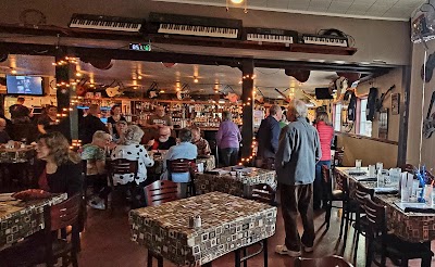 Macs At The Vets Club