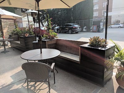 Fox & Goose Public House