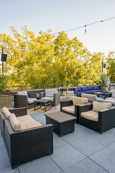 Sip Whiskey & Wine Bar