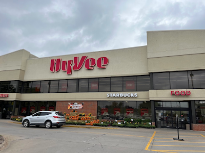 Hy Vee Food Store