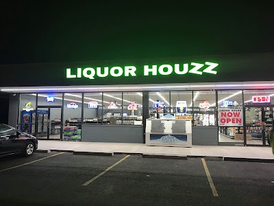Liquor Houzz - Hwy 7