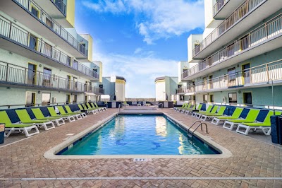 Monterey Bay Suites (myr)