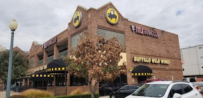 Buffalo Wild Wings Gril #155