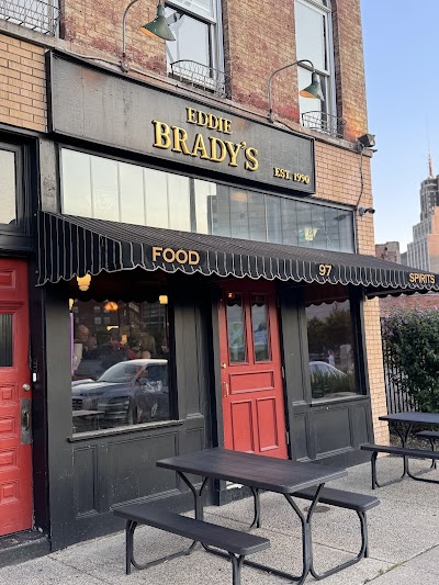 Eddie Bradys