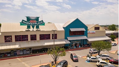 H E B Food Store