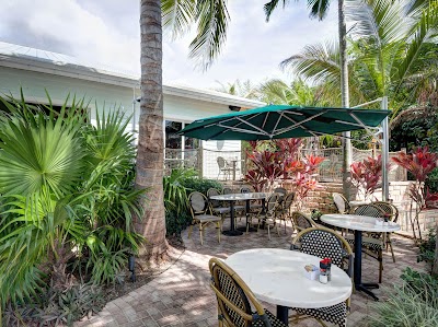 Frigates Waterfront Bar & Grill