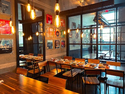 Momo Chicken & Grill