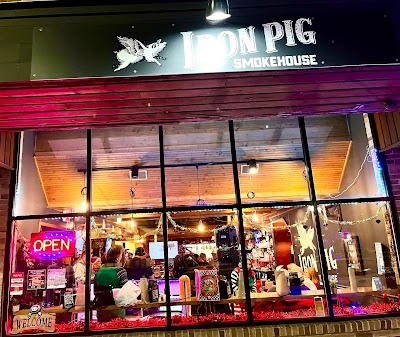Iron Pig Smoke House