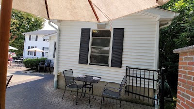 Mad Jacks Pub & Grill