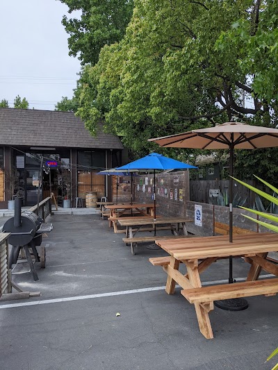 Charleys Wine Country Deli