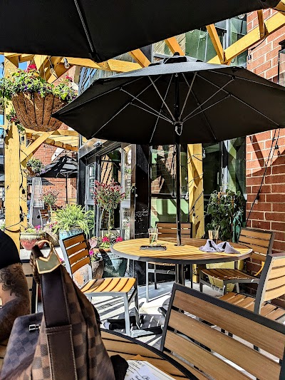 Chesters Kitchen & Bar