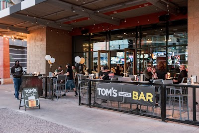 Toms Watch Bar