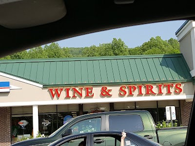 Mac & Lindys Fine Wine & Spirits