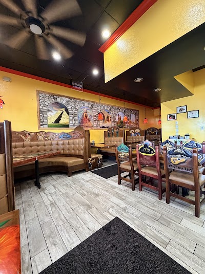 Los Mariachis Bar & Grill