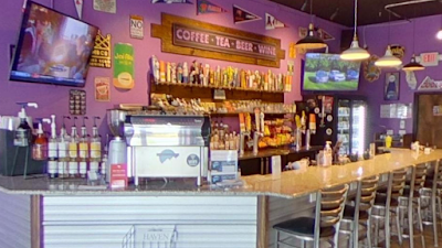 Moon Mountain Vapor Cafe