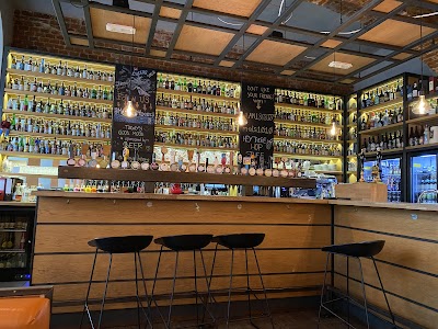Mel's Craft Beers & Diner